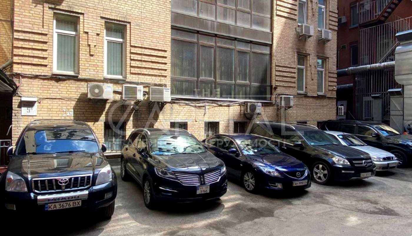 1875822870689865