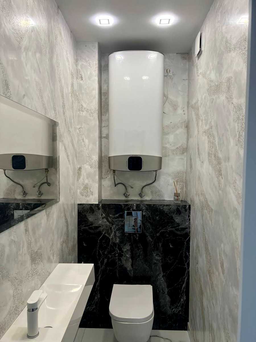 1875832817698061