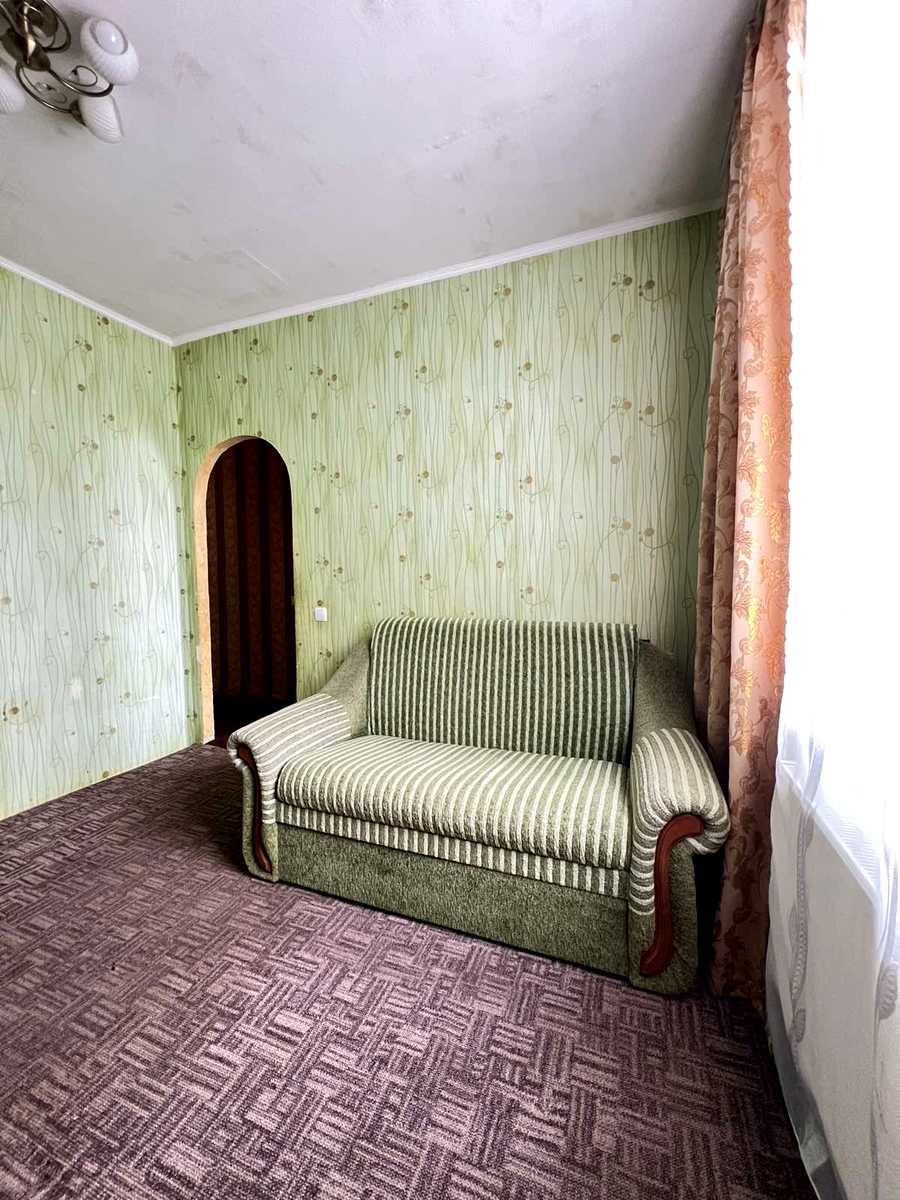 1875834105822385