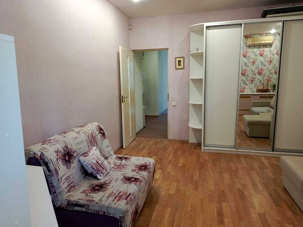 1875837933595577