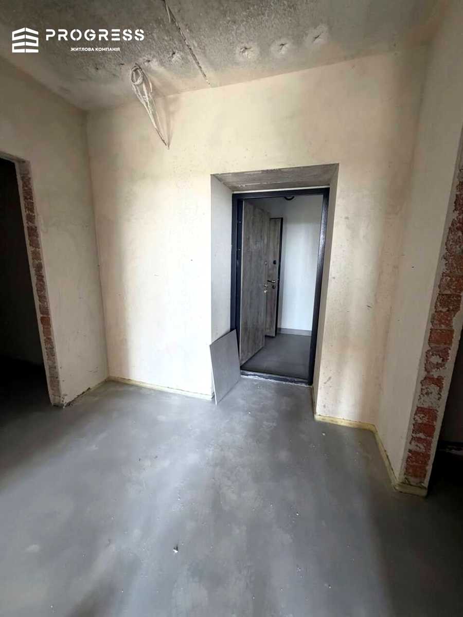 1875838557386123