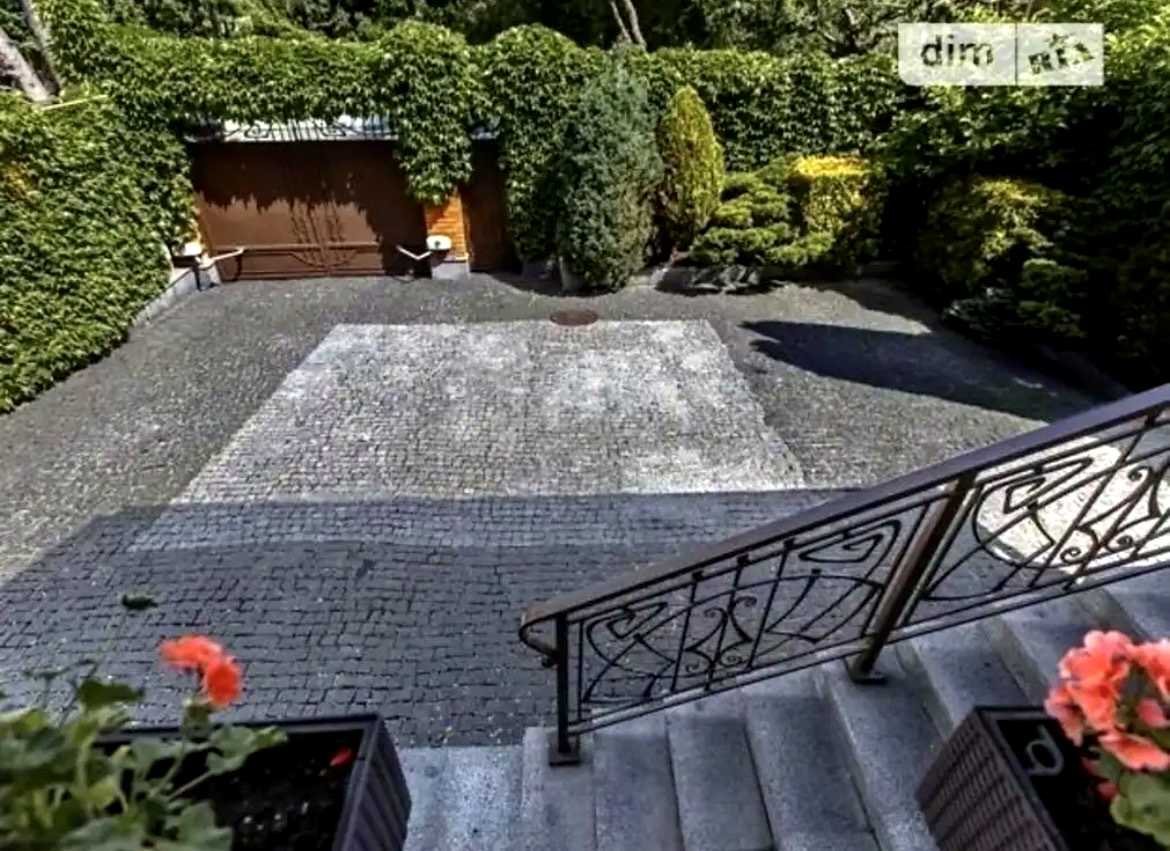 1875839590785498