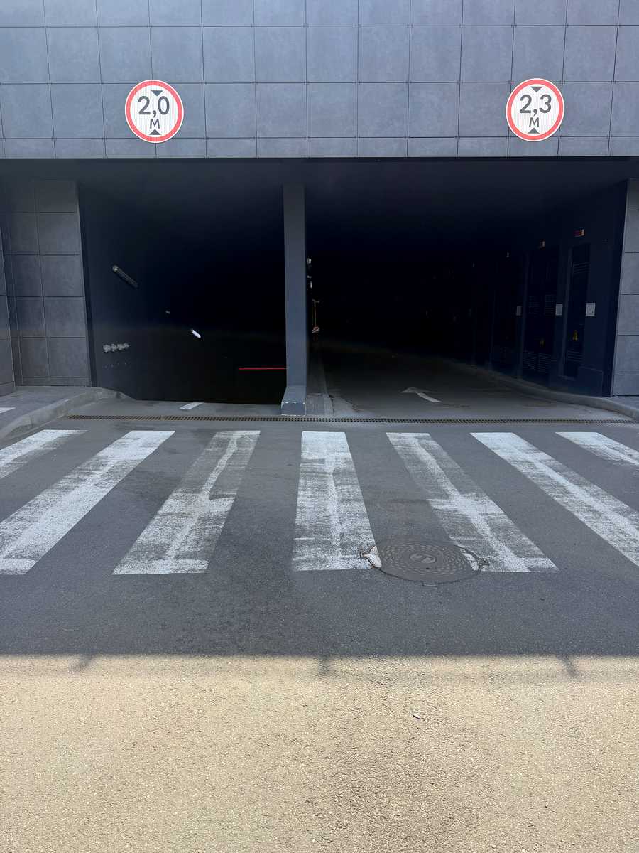 1875839973332917