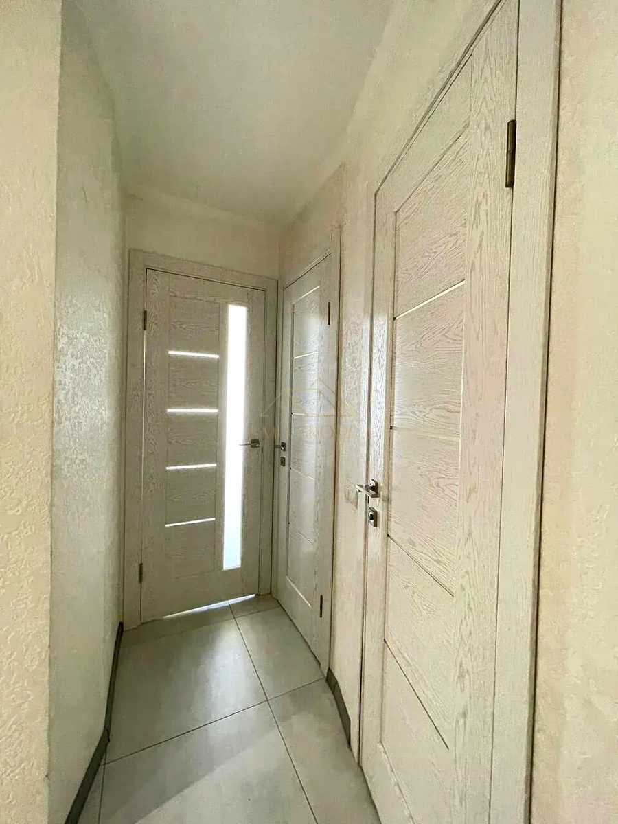 1875839980100806