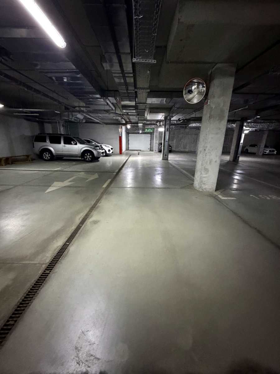 1875840332774422