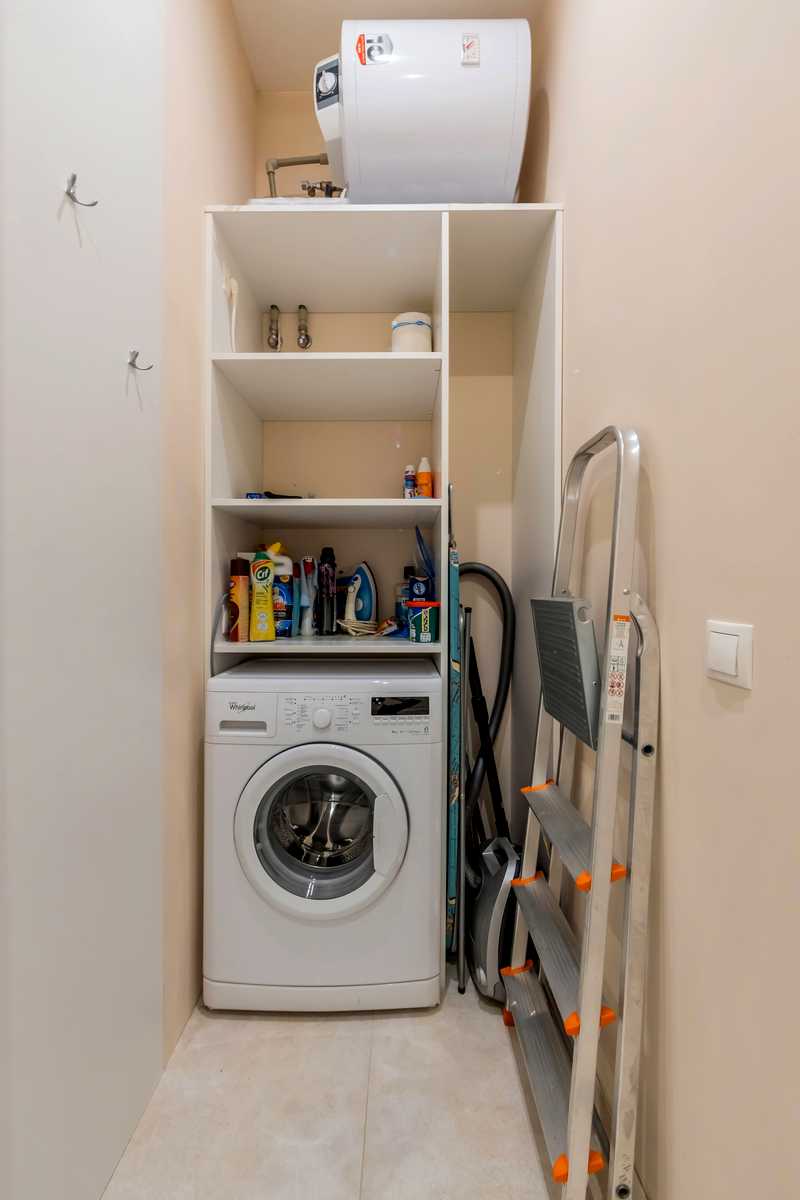 1875841655425847