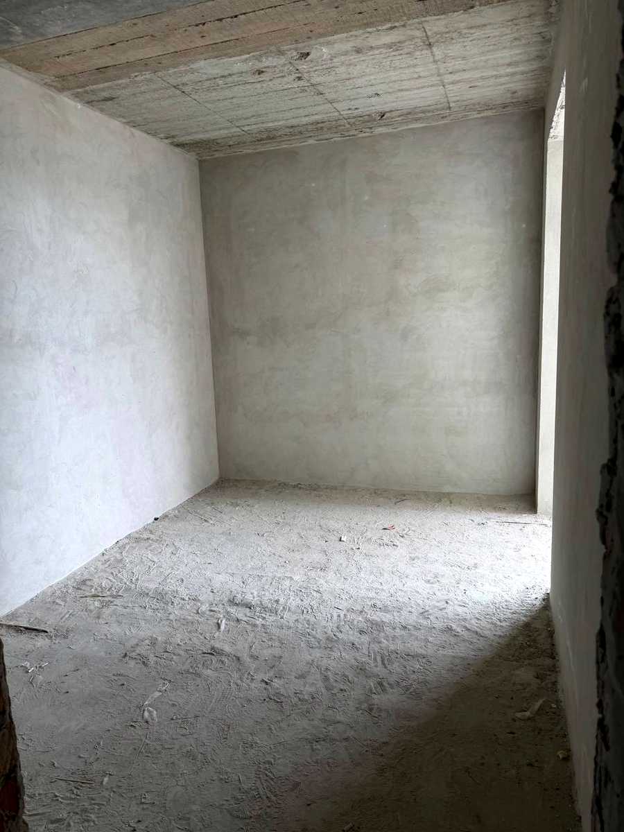 1875841944027228