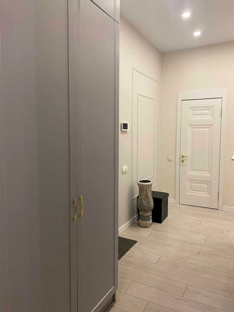 1875842650896402
