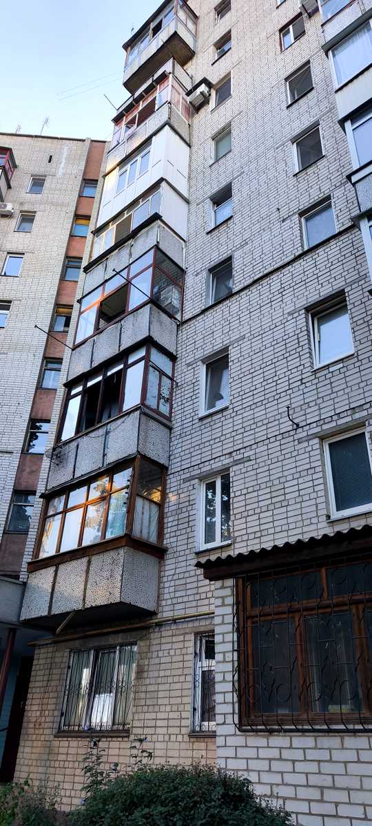 1875844034335742