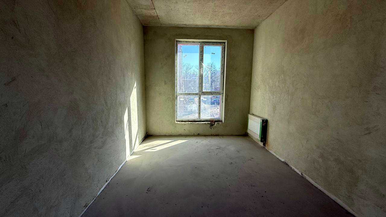 1875844197435957