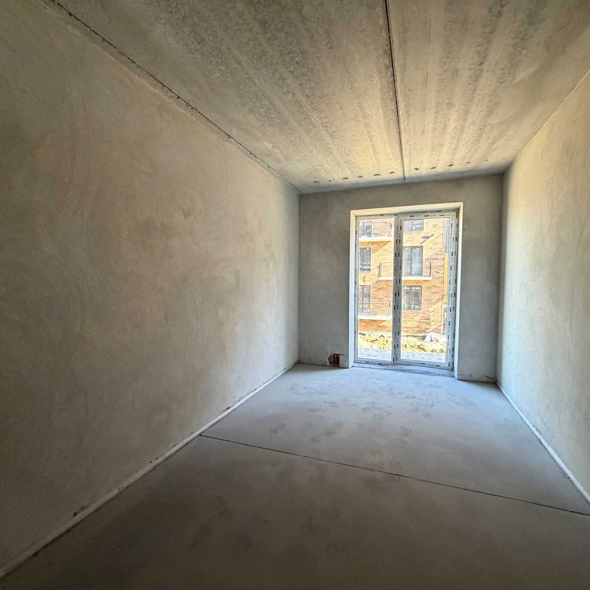 1875844317802111