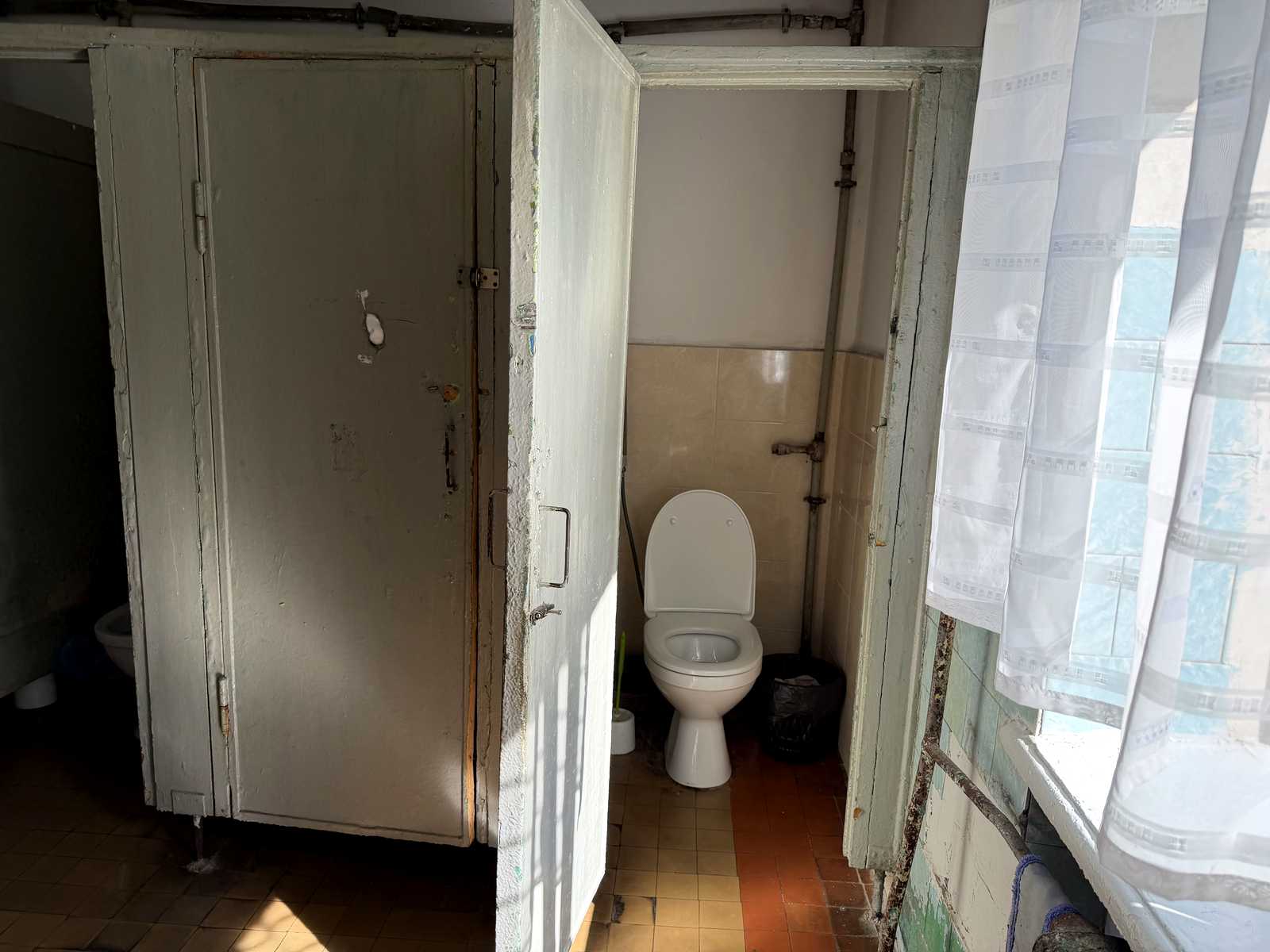 1875844521453678