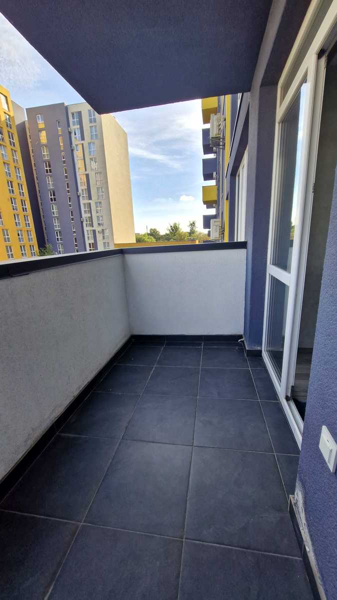 1875844561870630
