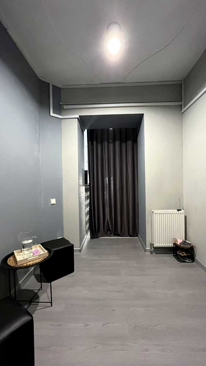1875845117122329