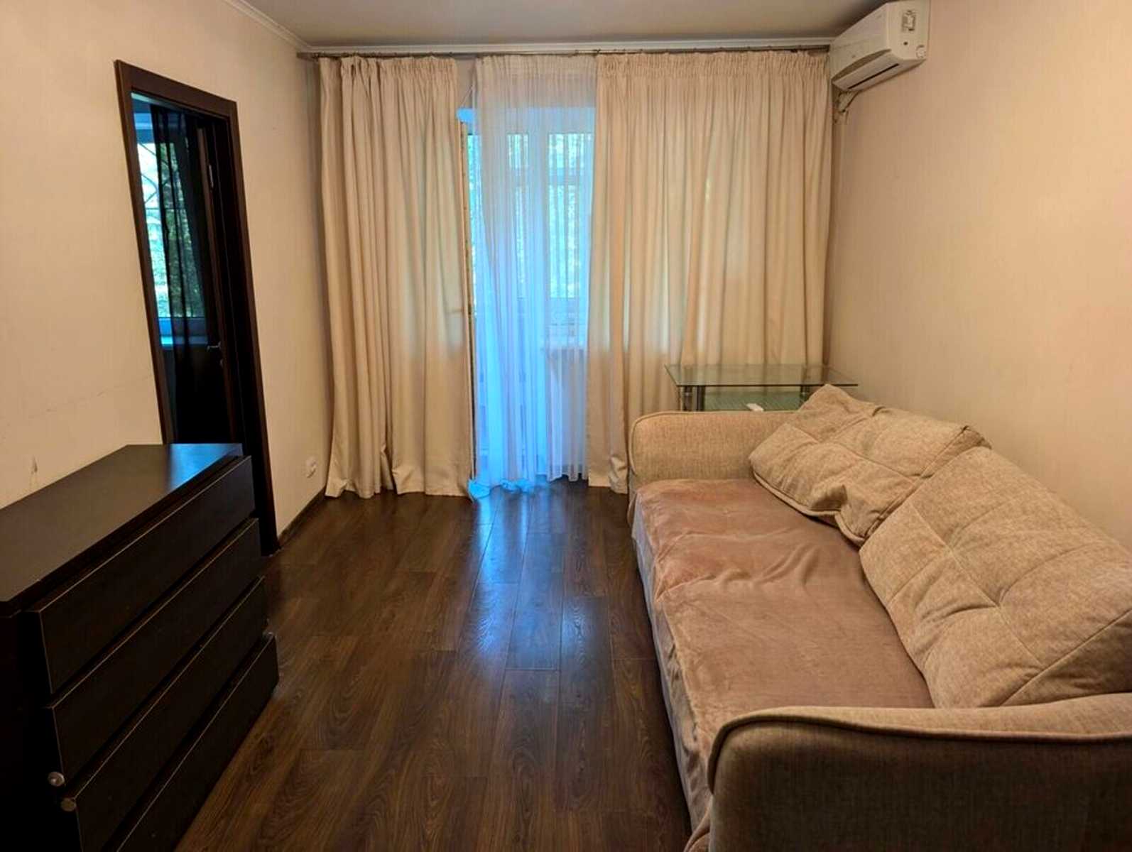 1875845260461152
