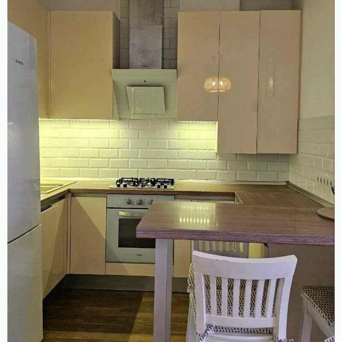 1875846601515088
