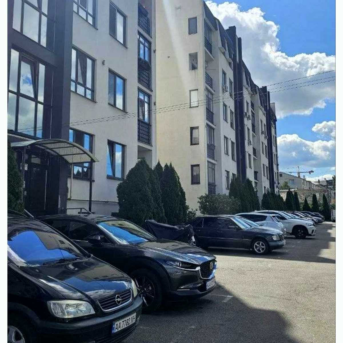 1875846601908891