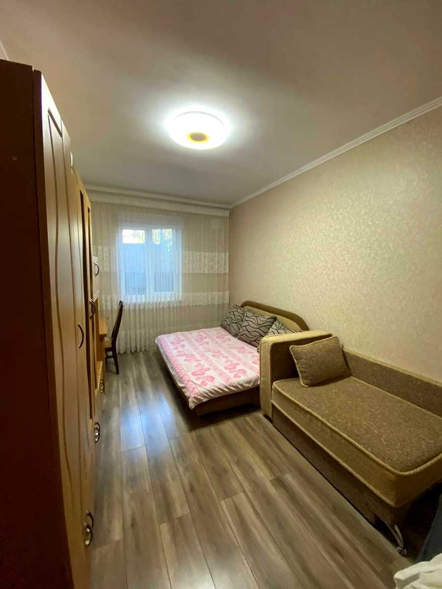 1875846812131639