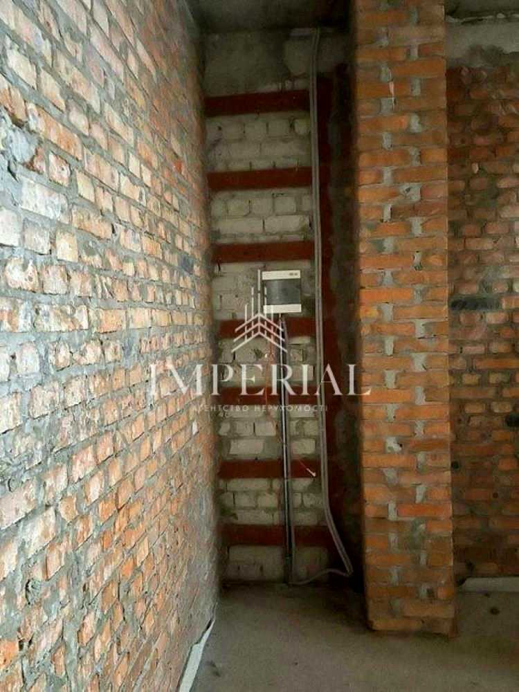 1875846885108360