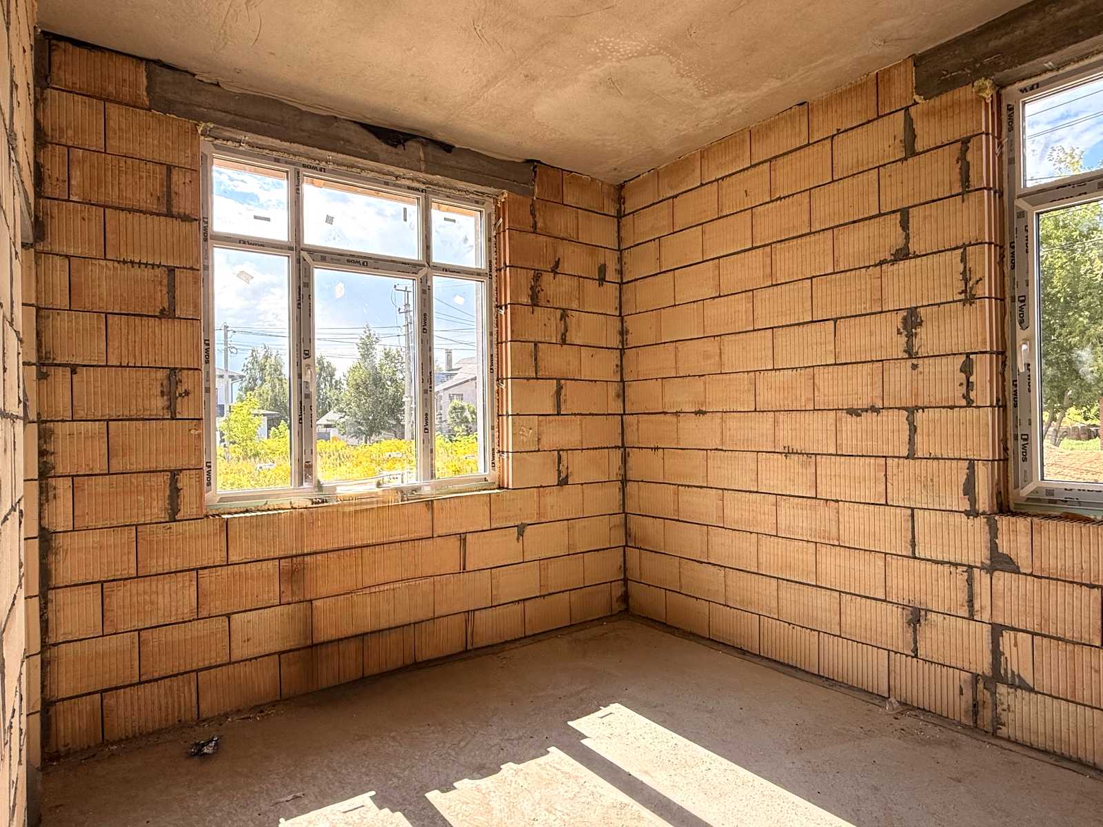 1875847708071644