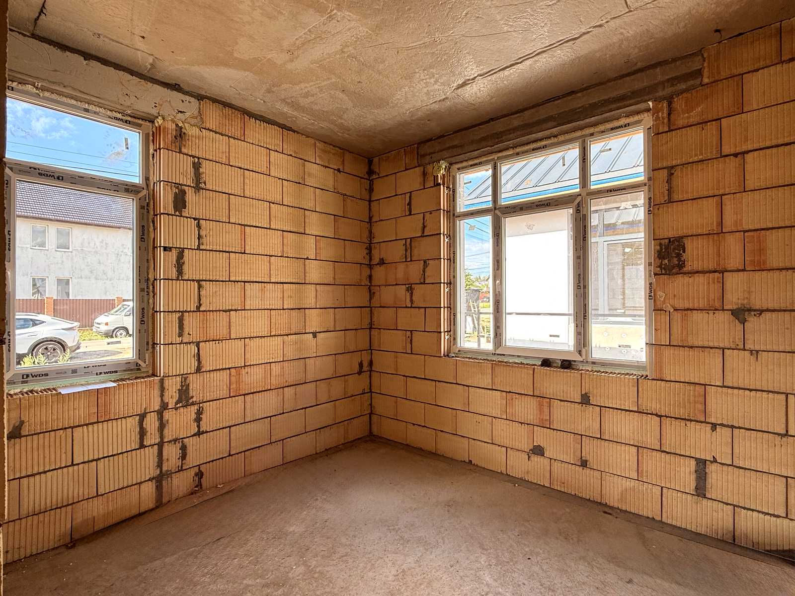 1875847711383461