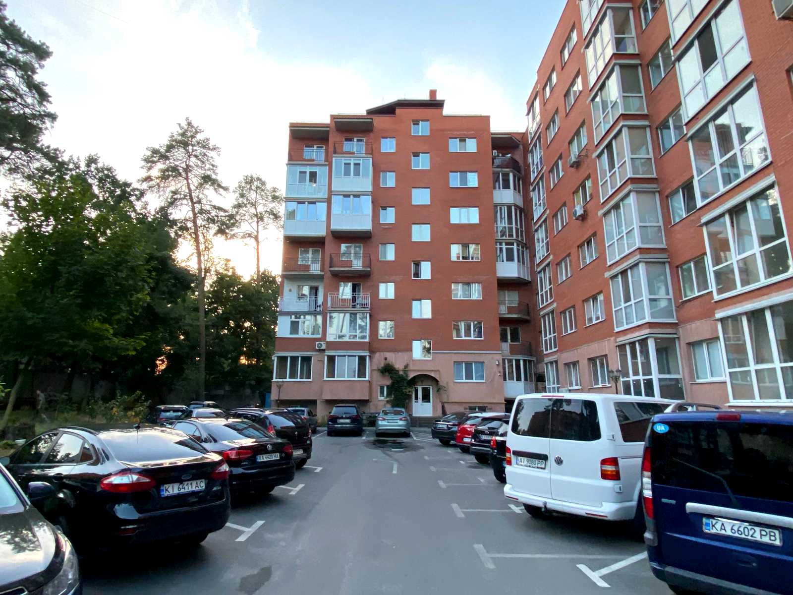 1875848190935306