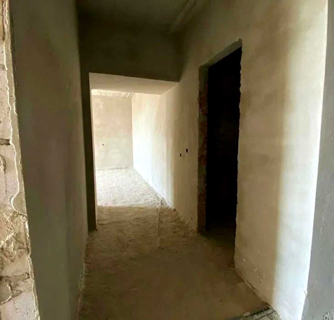 1875849838196170
