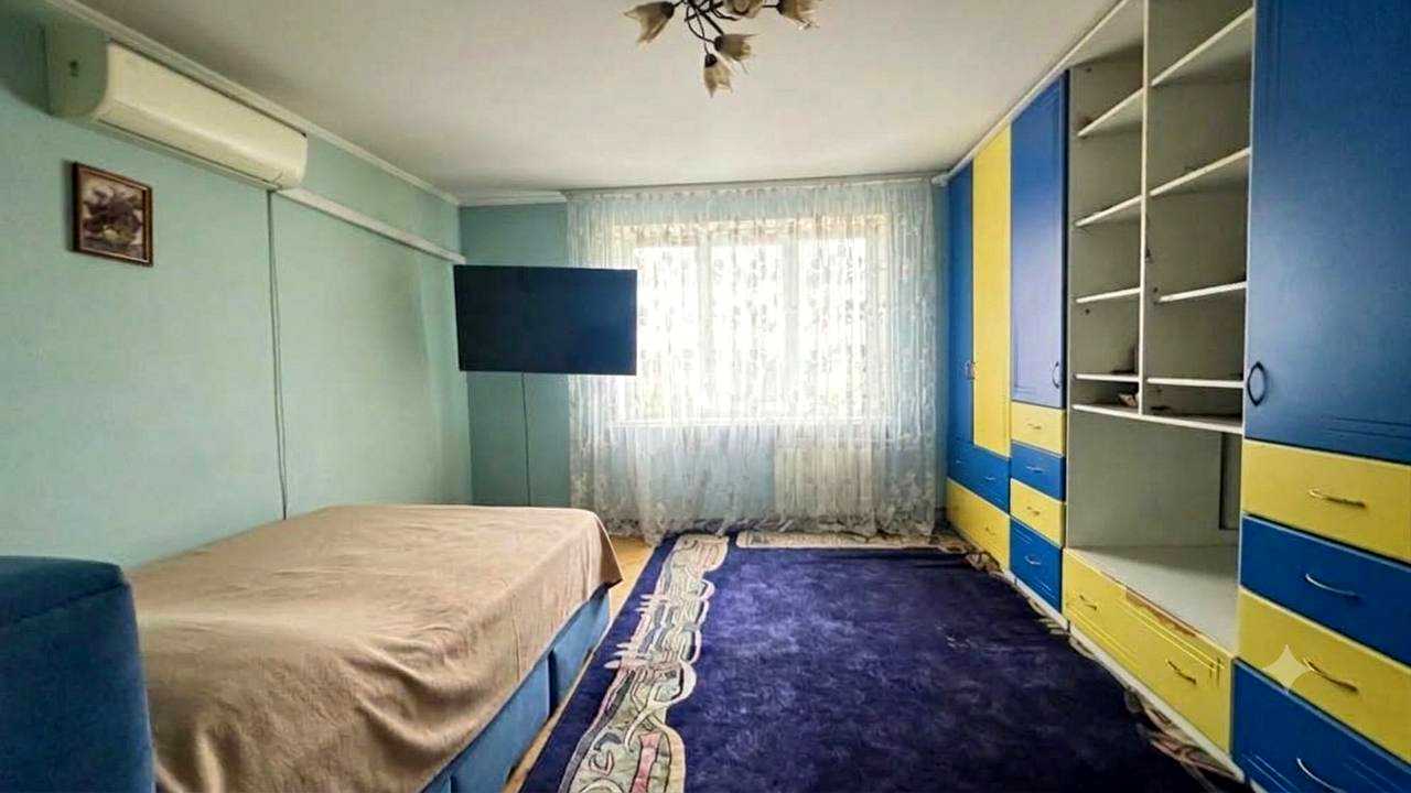 1875851189625167