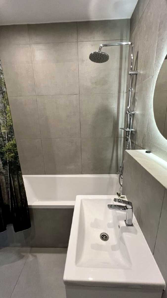 1875851493311996