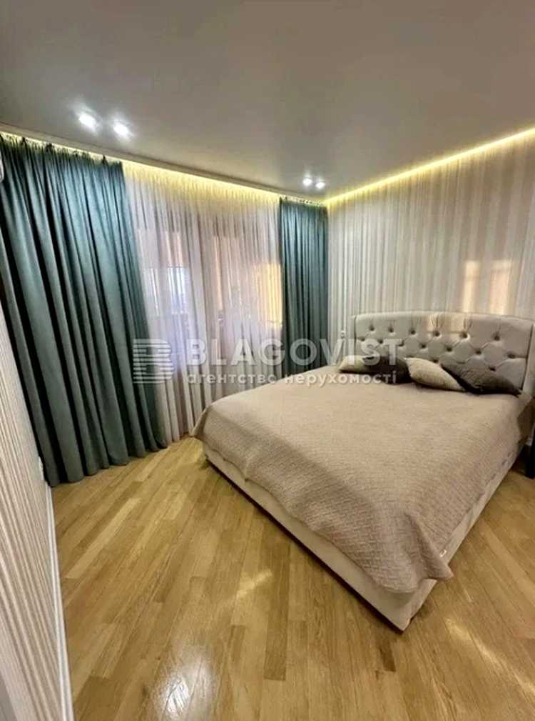 1875851662292562