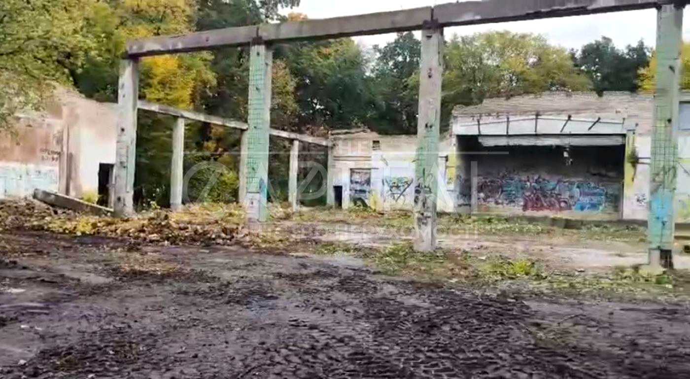 1875851686273390
