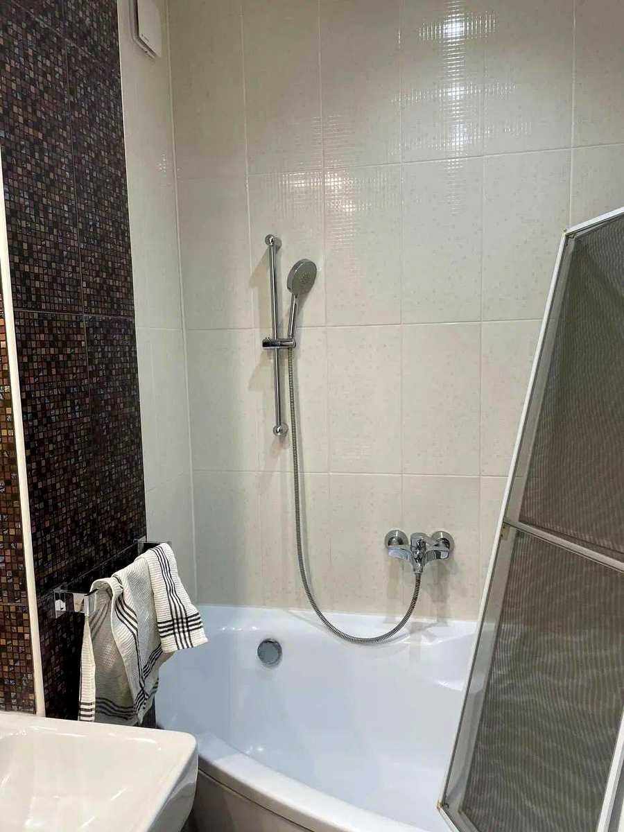 1875852967608008