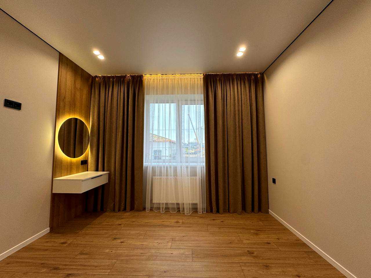 1875853271003762