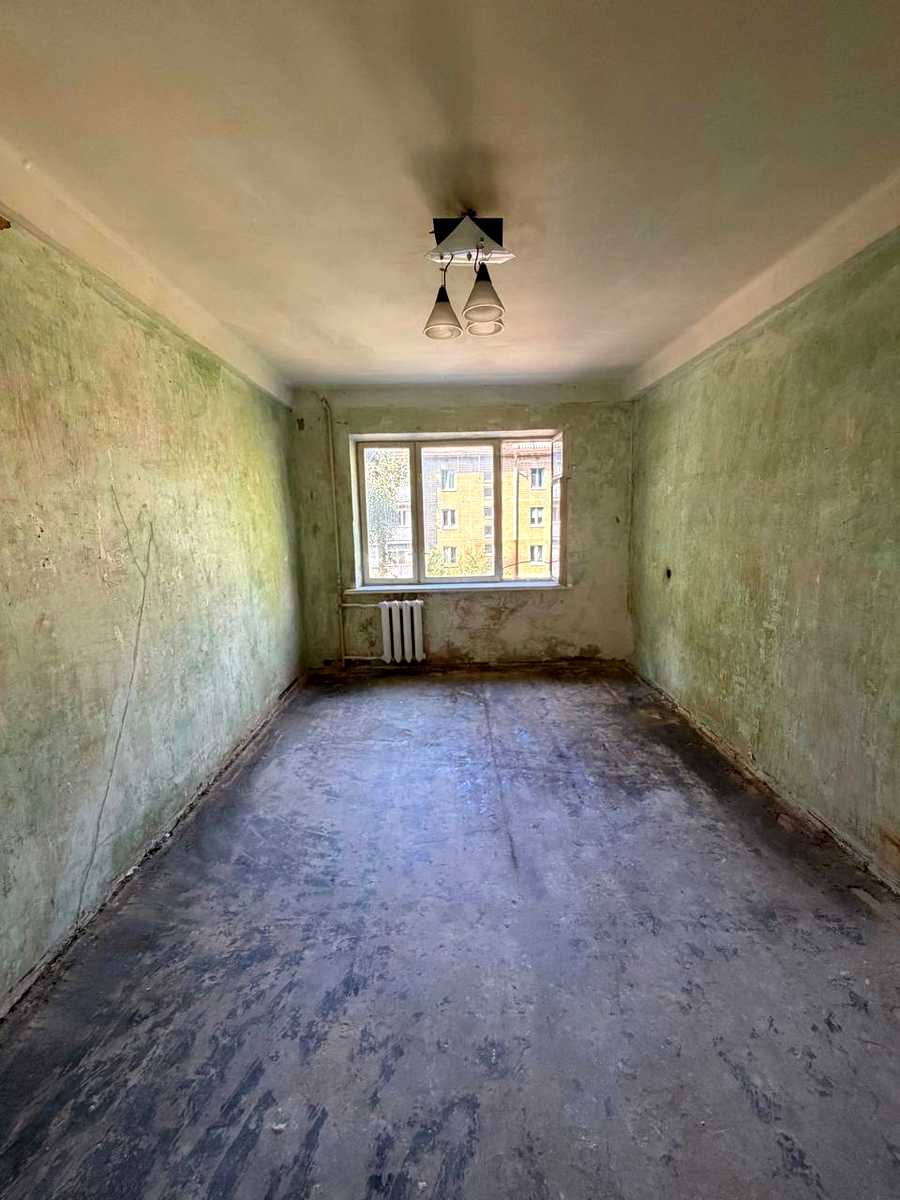 1875854944842011
