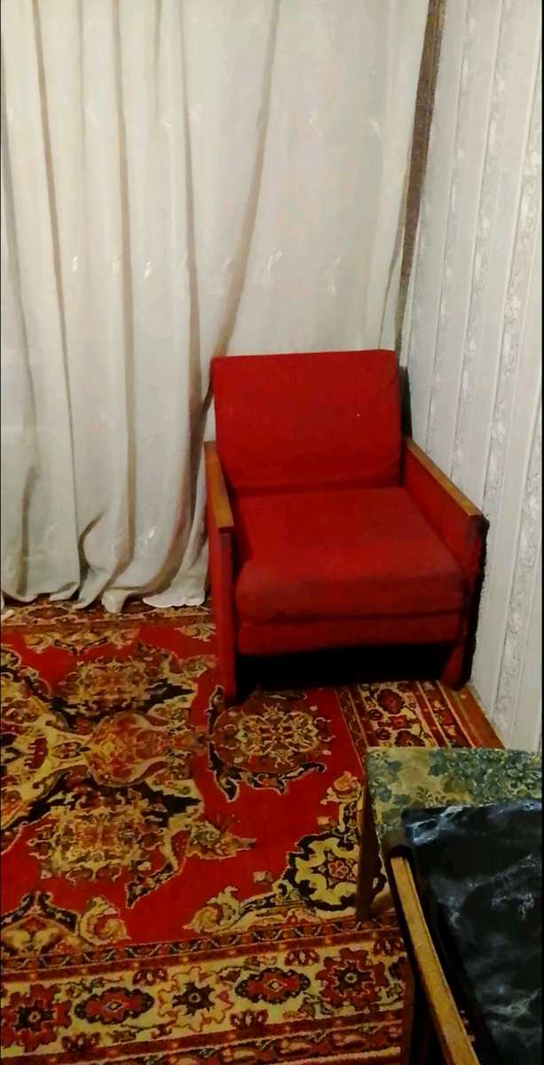 1875855643019263