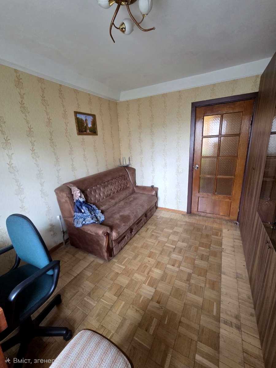 1875856978040705