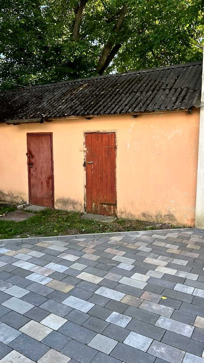1875857565410090