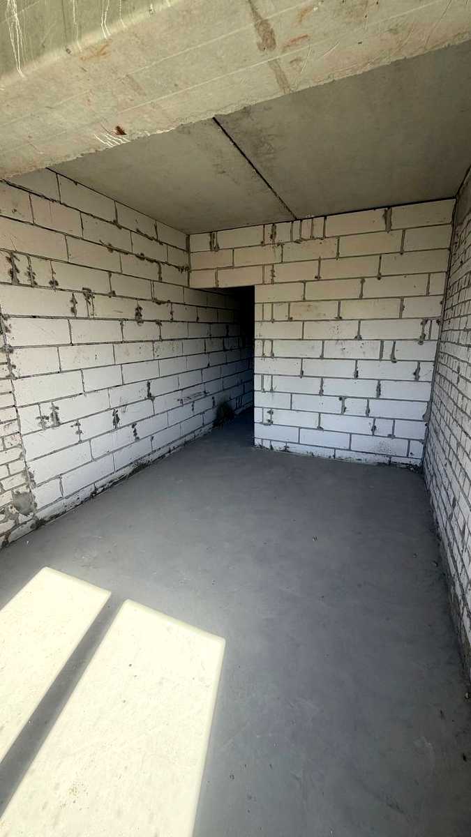 1875857954948986