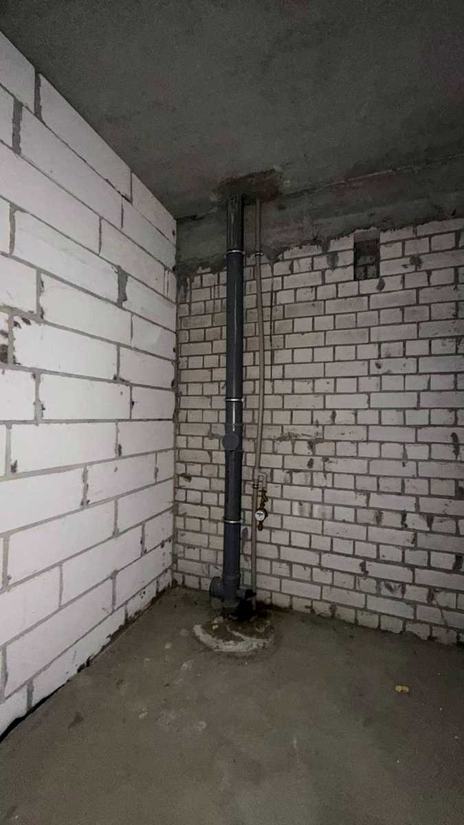 1875857955571304