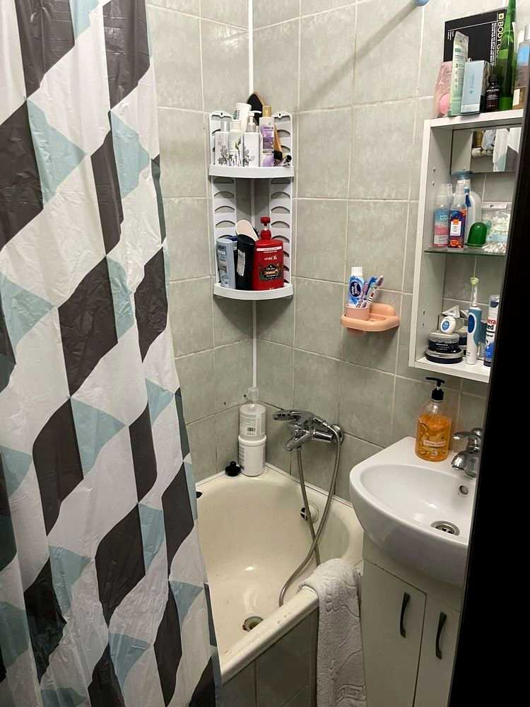 1875858320930548