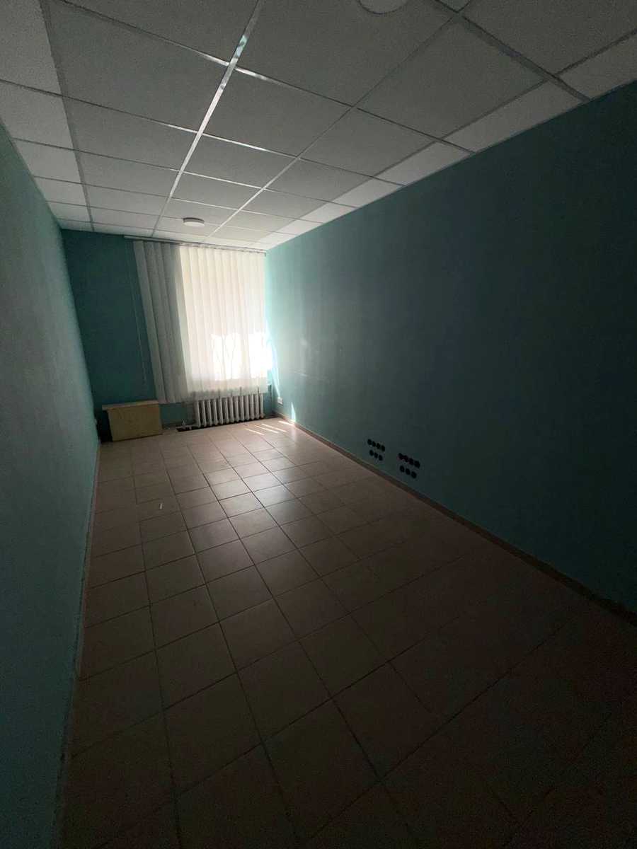 1875858449725821