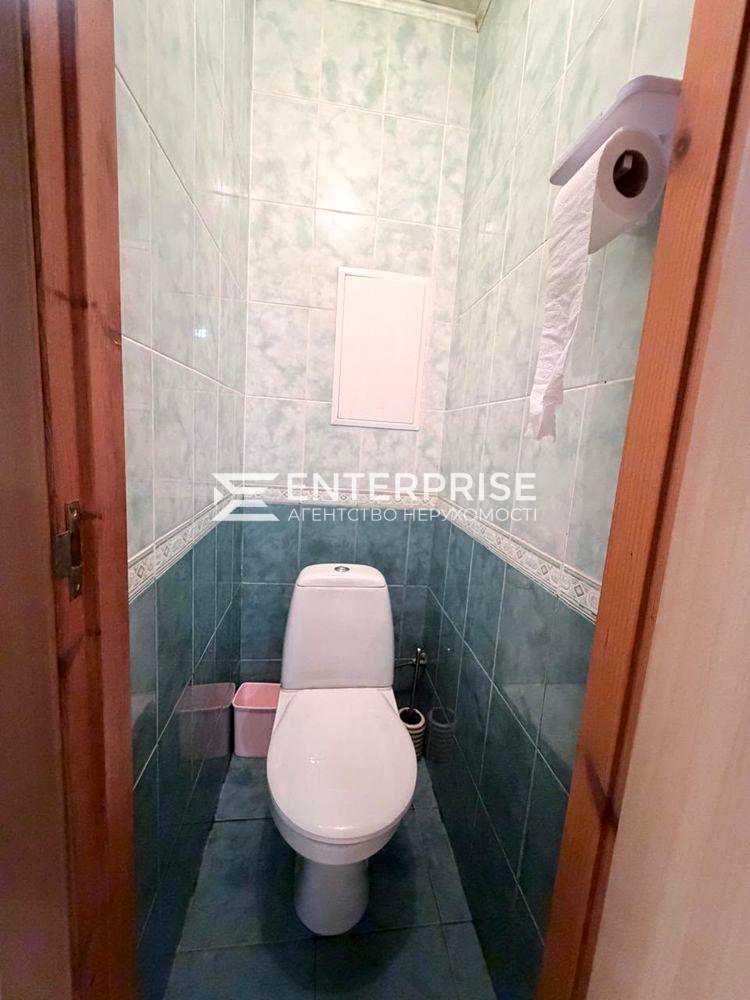 1875858525108982