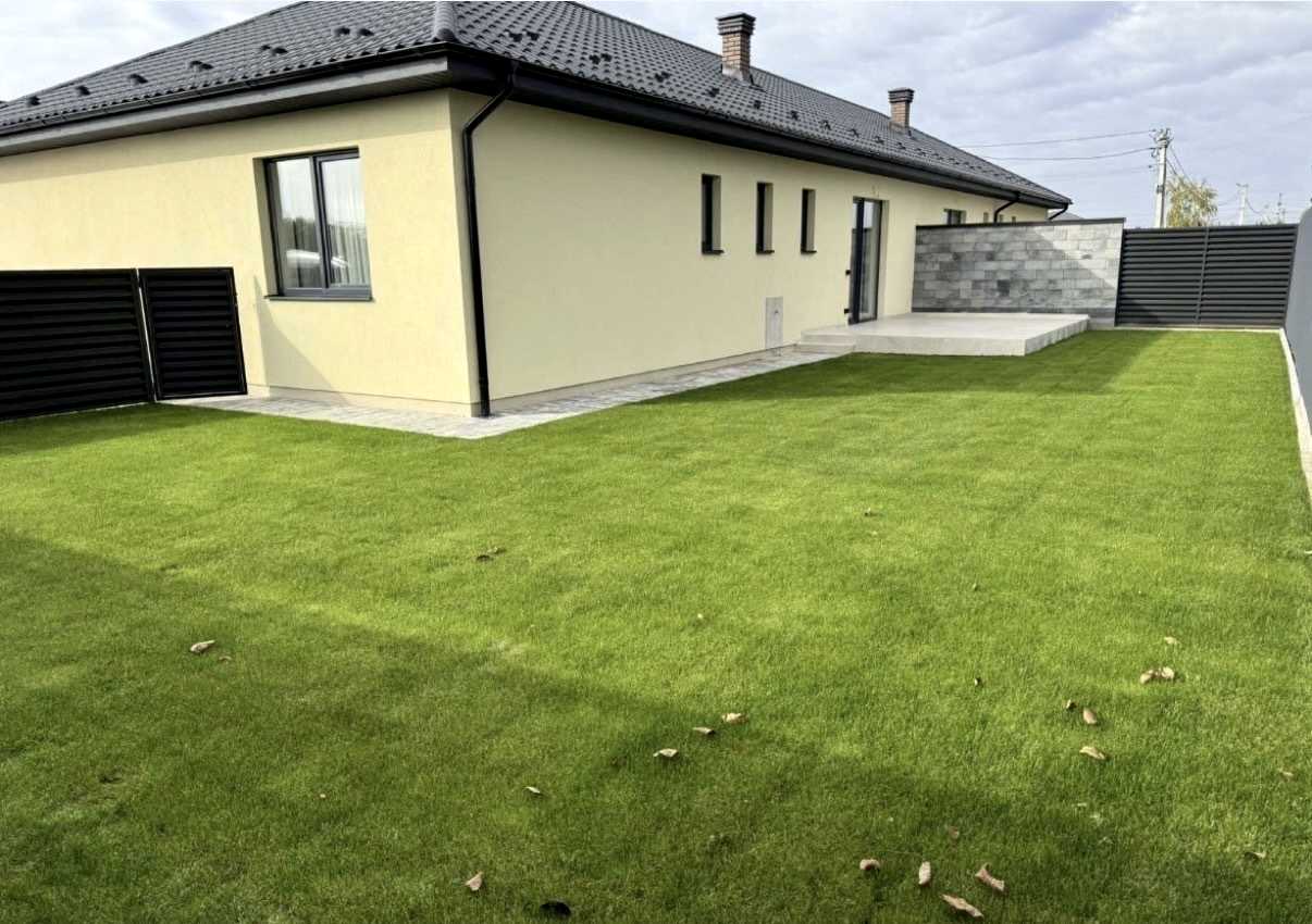1875859038778562
