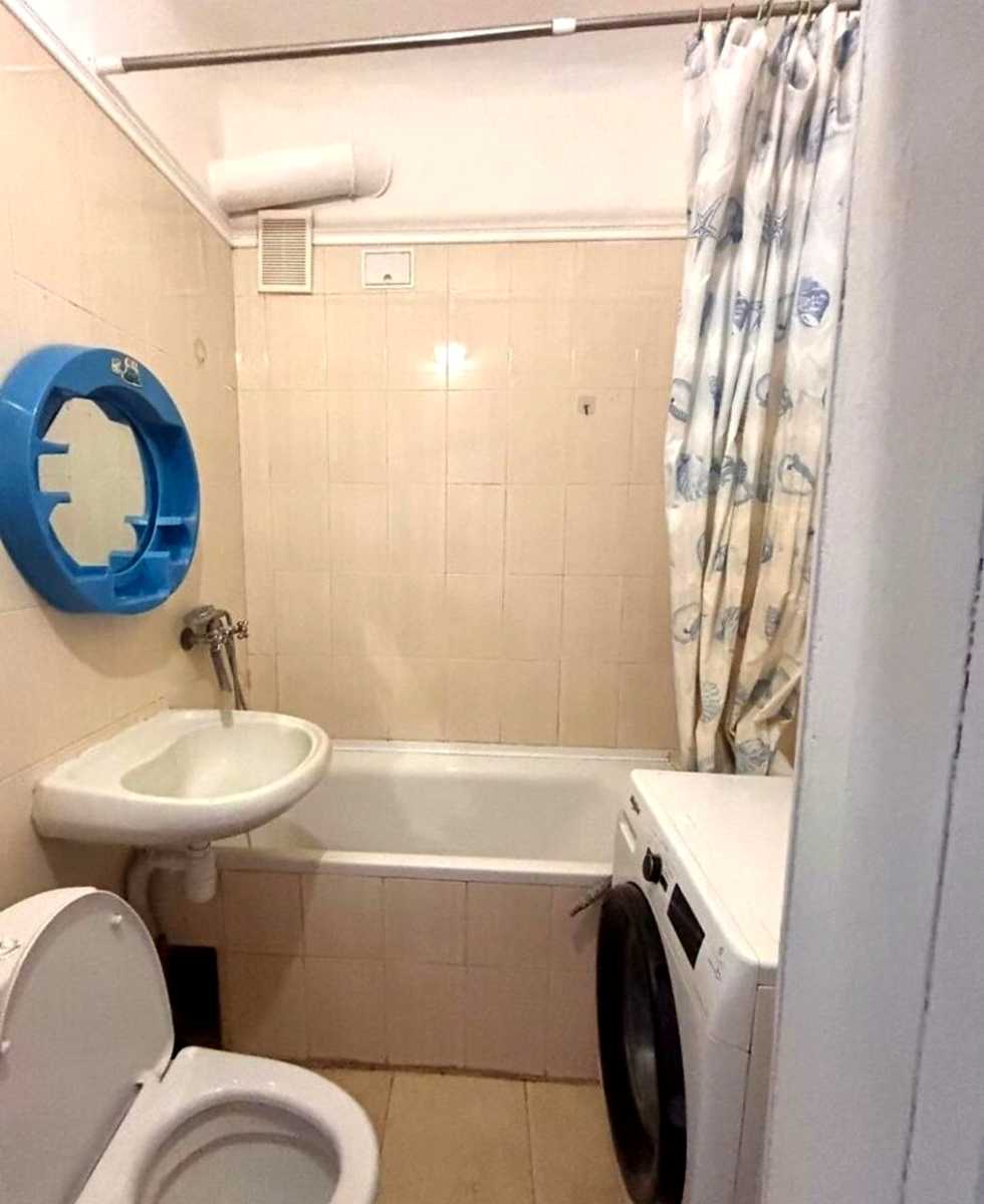 1875859790313466