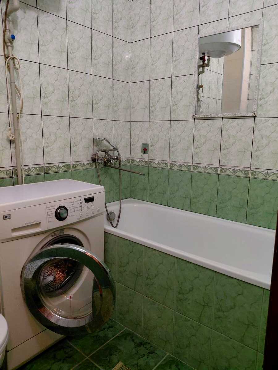 1875860736126701
