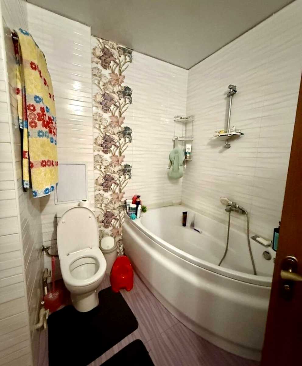 1875860907413224