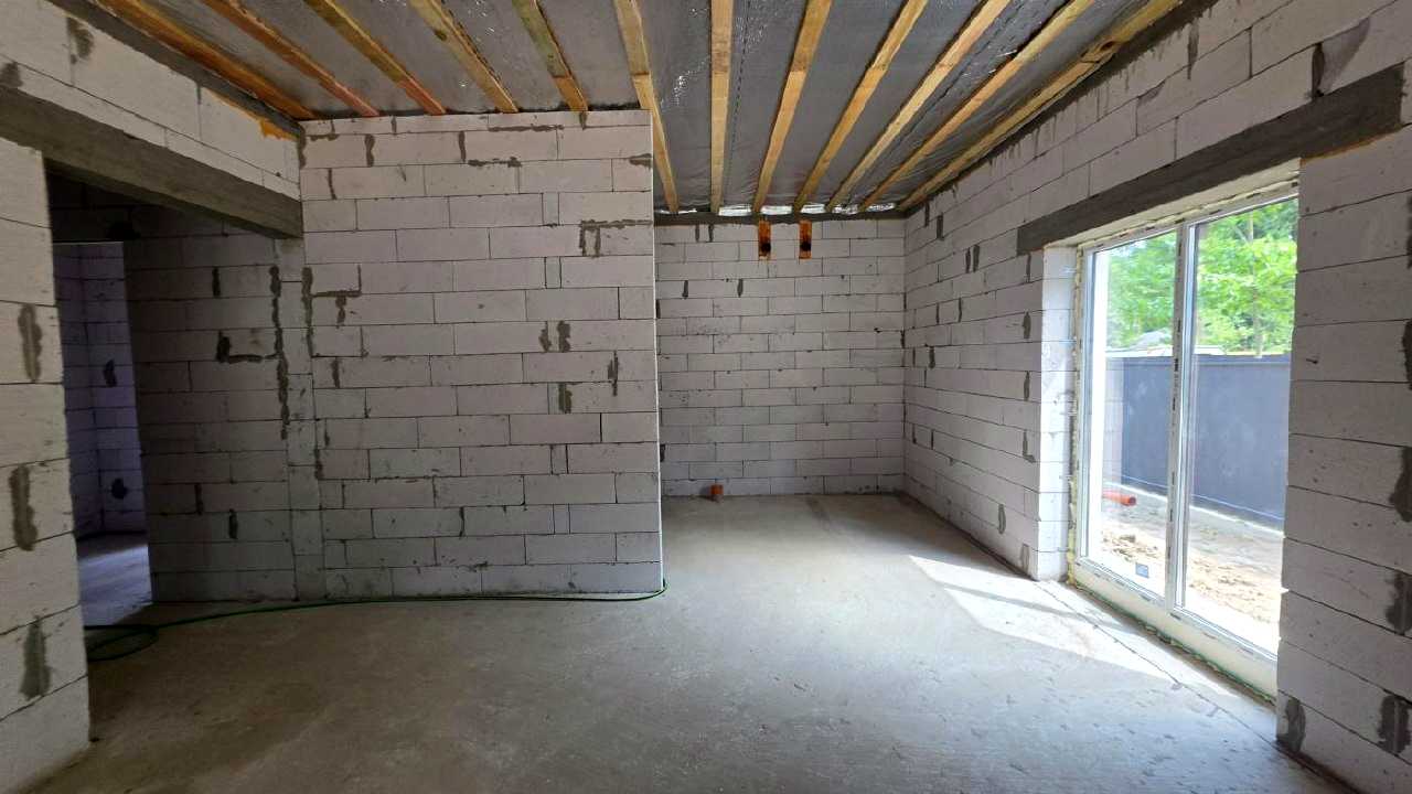 1875861801551430