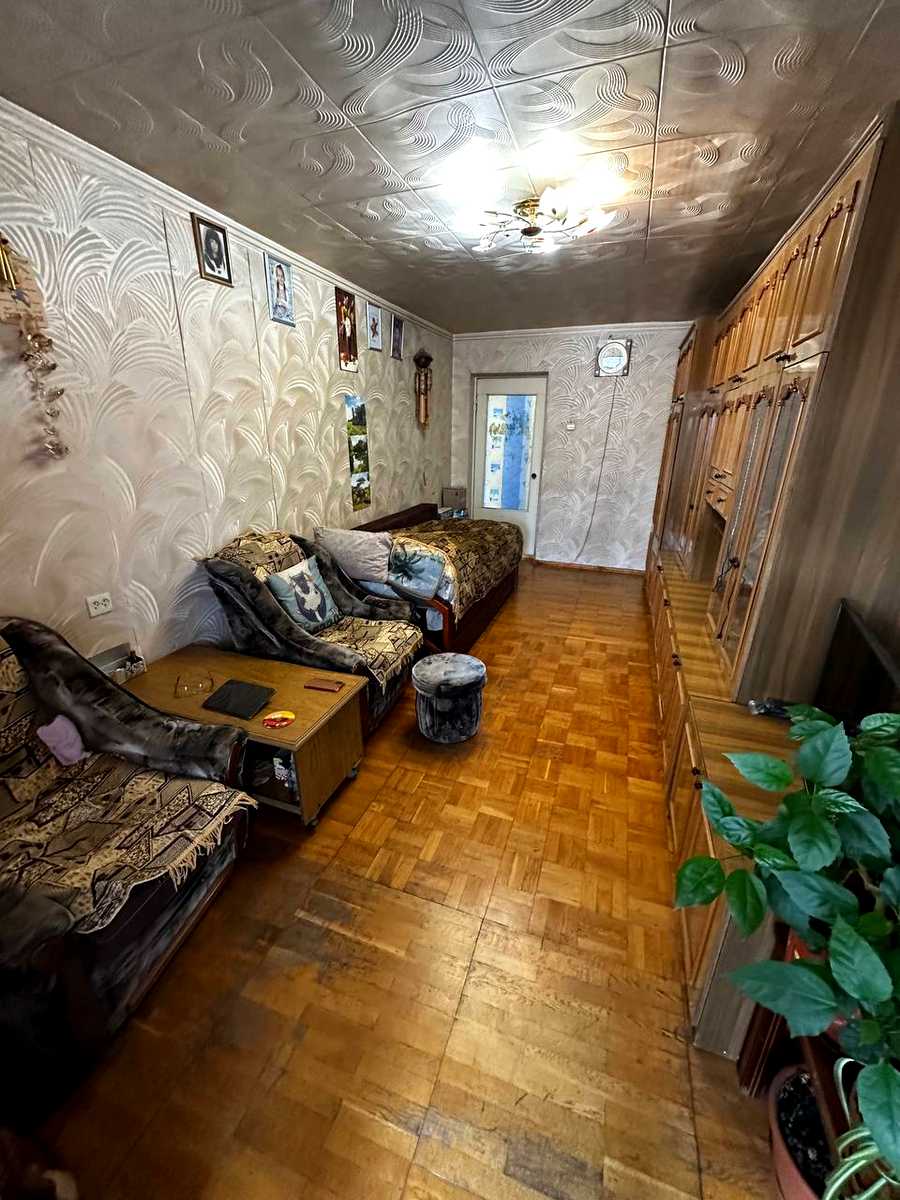 1875862675407329