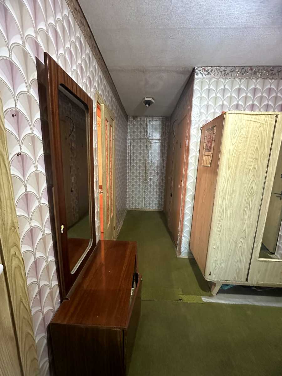 1875863651106177
