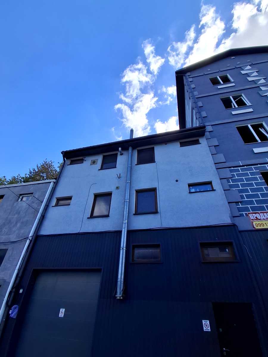 1875864121550771